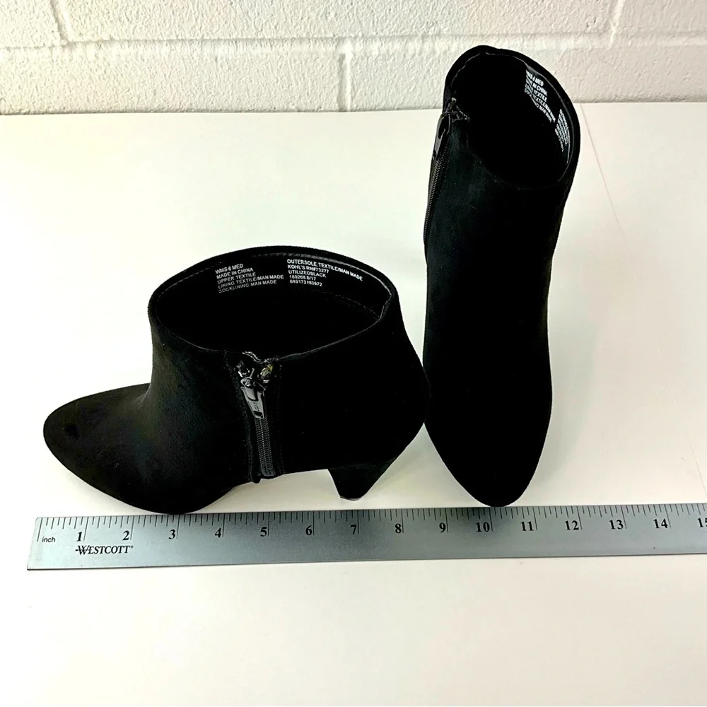APT. 9 Black Bootie heel Size‎ 6M